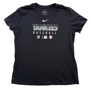 Nike New York Yankees MLB Graphic T-Shirt Black Dri-Fit Casual Fanwear Womens L